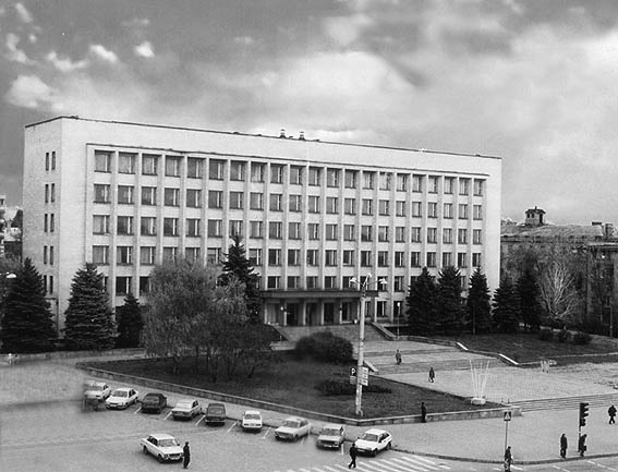 фото: Запорізька обласна універсальна наукова бібліотека ім. О. Горького